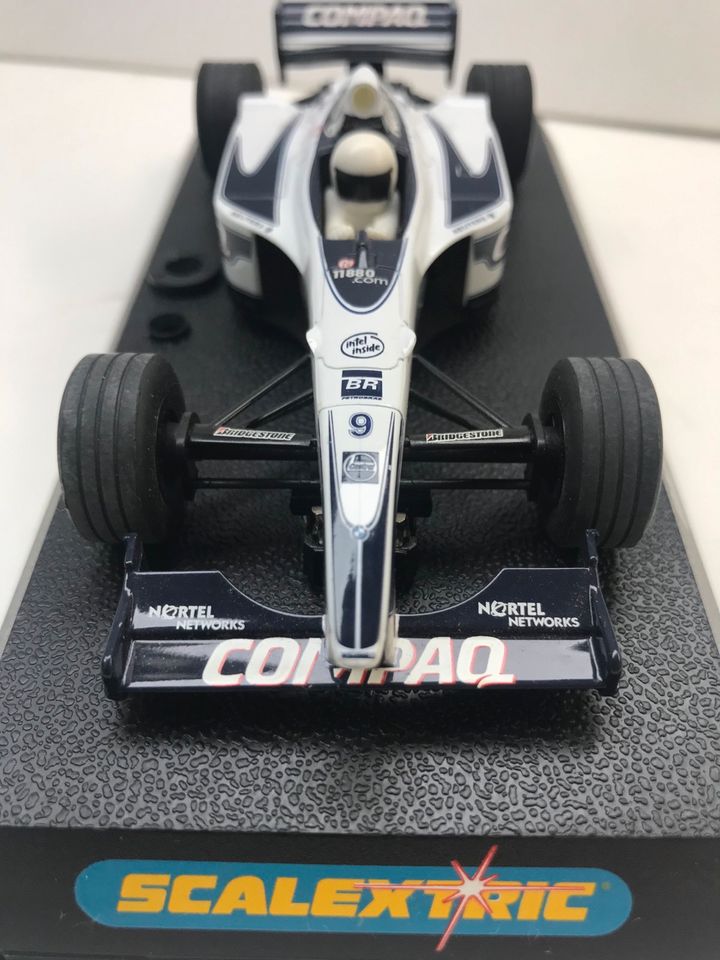 Slotcar 1:32 F1 Williams FW22 in Baldham