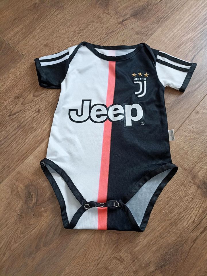 Baby Body Juventus gr.68/74 in Ubstadt-Weiher