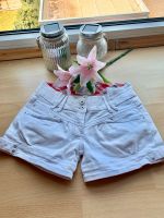 Hot Pants Shorts XS  34 weiss NEU Niedersachsen - Göttingen Vorschau