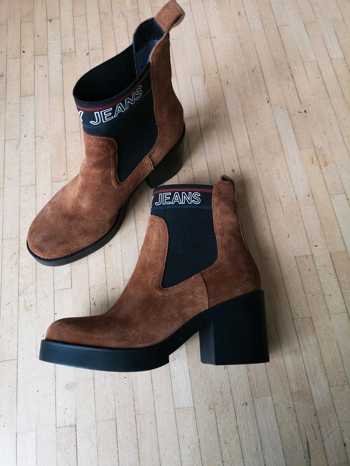 Tommy hilfiger Stiefelette Gr. 39 in Ebersberg