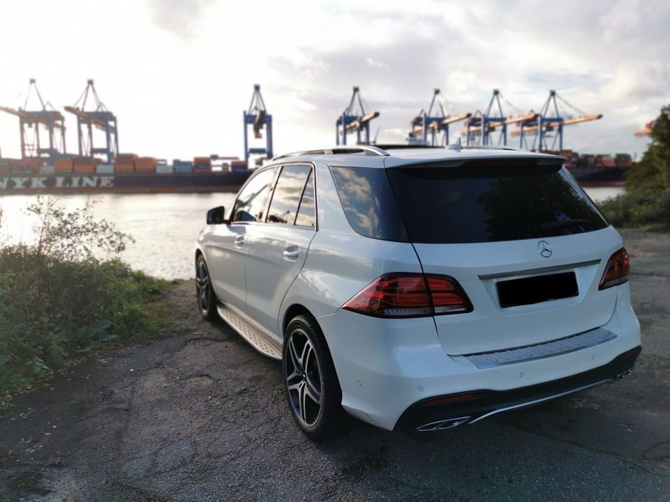 Autovermietung / Auto mieten / Mercedes AMG GLE / Mietwagen in Berlin