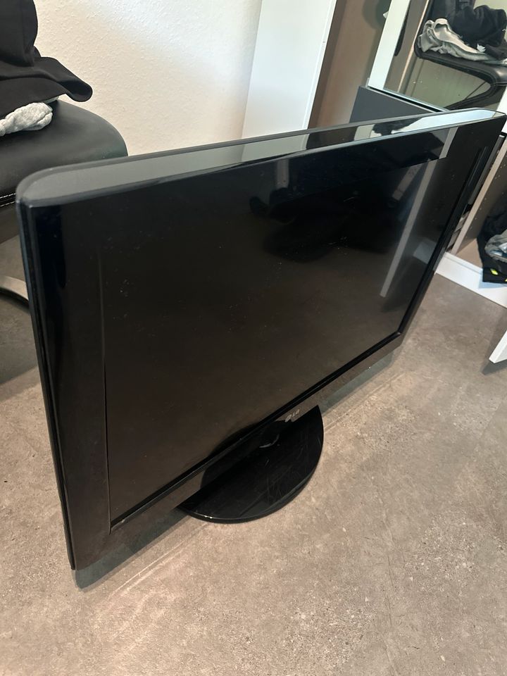Verkaufe einen kleine Fernseher mit 75 Hz in Alsfeld