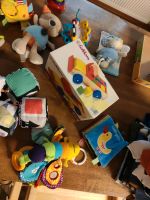 Babyspielzeug, Kinderwagenkette, Hochstuhl, Holzauto, MaxCosi Hessen - Altenstadt Vorschau