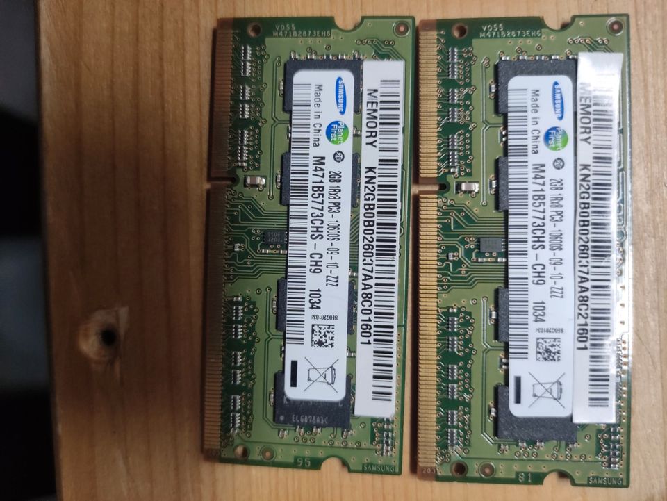 Samsung PC3-10600S 2X2GB in Gera
