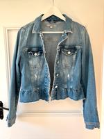 Comma Jeansjacke mit Schößchen Nordrhein-Westfalen - Leverkusen Vorschau