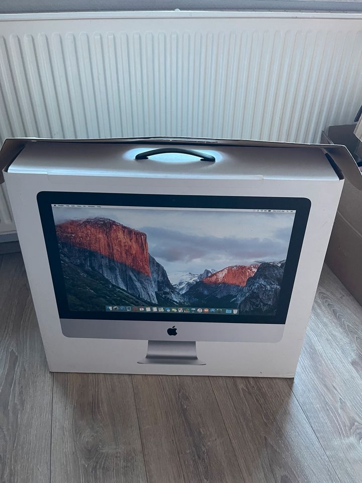 Apple iMac Late 2015 4x 2,8Ghz, 1000GB SSD , 8GB Ram 21,5 Retina in Friesoythe