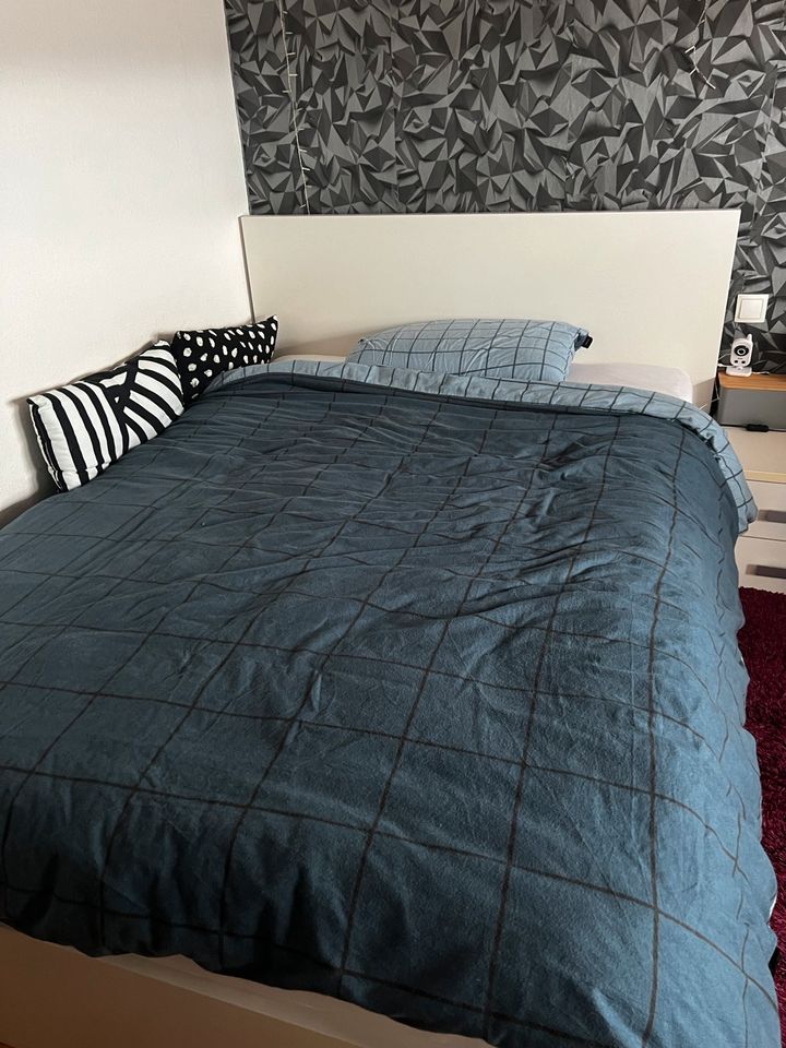 MALM IKEA Bett mit 2 Bettkästen inkl Lattenrost und Matratze in Fröndenberg (Ruhr)