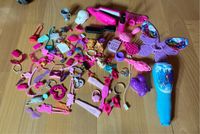 Barbie Zubehör, Handtaschen, Hunde, Katze, Haarbürsten usw. München - Au-Haidhausen Vorschau