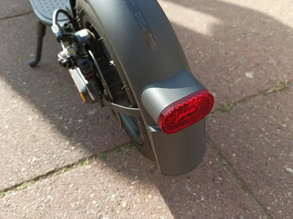Xiaomi MI E-Scooter Essential +Ladegerät +Anleitung +OVP, wie NEU in Kirchlinteln