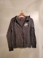 Nike Sweatshirt Jacke/Kapuzenjacke in grau Größe xs Hessen - Weiterstadt Vorschau