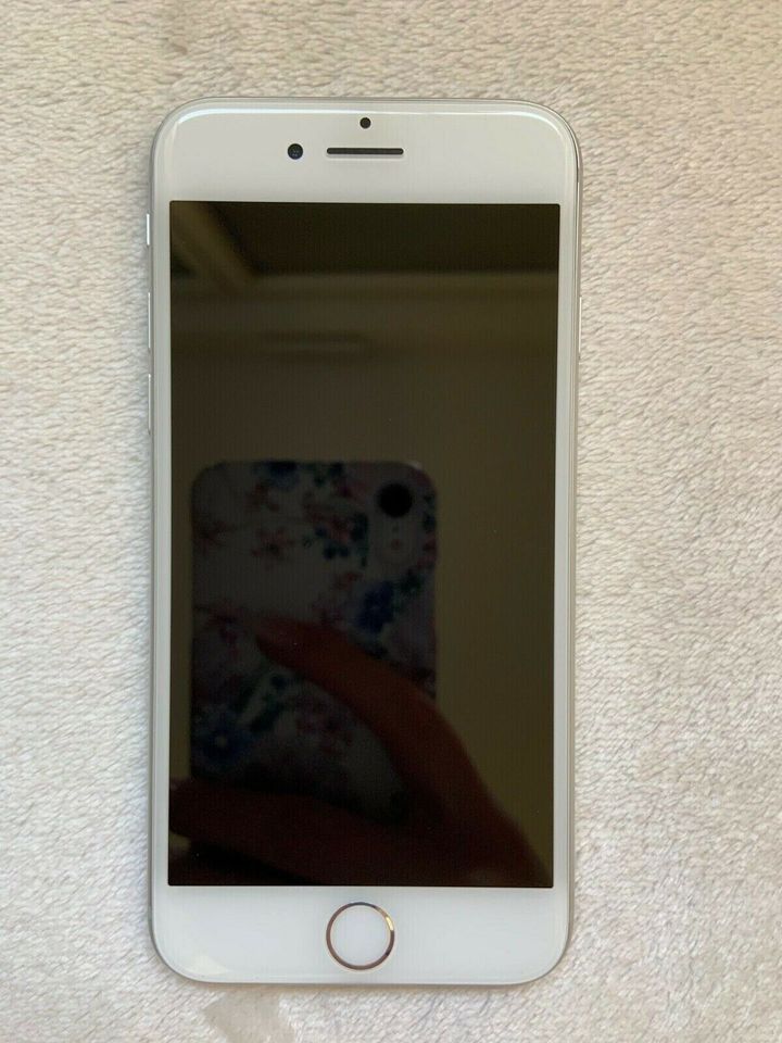 Apple iPhone 8 64 GB in Köln