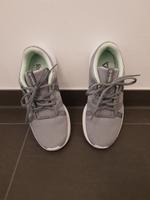 Reebok Damen Sneaker Hallenschuhe Gr. 4,5 37,5 NEU Nordrhein-Westfalen - Greven Vorschau