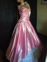 Vokuhila Hochzeitskleid Kleid Pink Perlen Neckholder 40 / 42 Sachsen - Delitzsch Vorschau