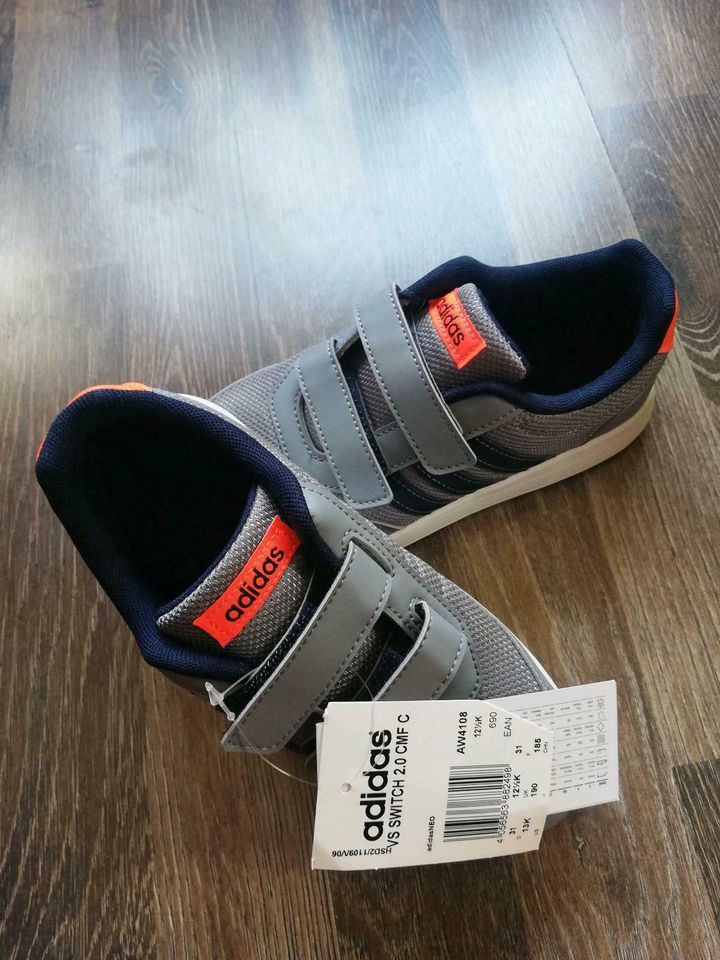 Adidas Kinderschuhe Gr. 31 in Klötze