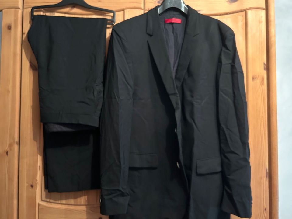 HUGO BOSS Anzug Größe 54 in Herne
