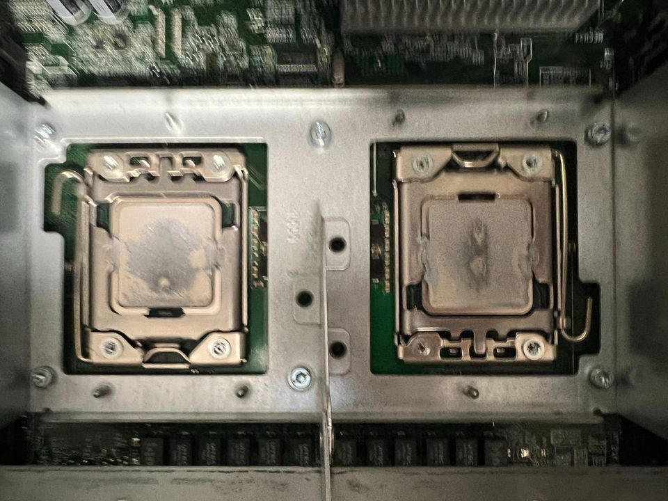HP ProLiant DL380 G7 2x Intel Xeon X5650, 160GB RAM, 2 PSU in Wedel