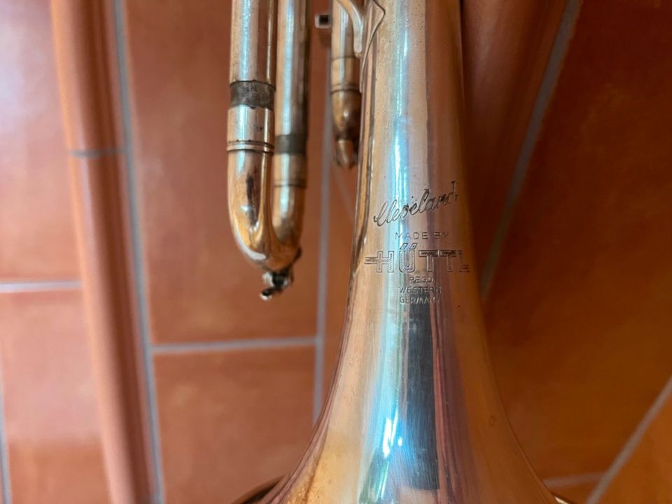 Hüttl Trompete Koffer Zubehör Instrument in Nürnberg (Mittelfr)