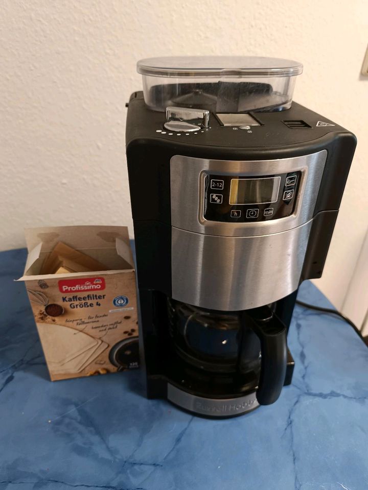 Kaffemaschine mit Mahlfunktion in Ebhausen