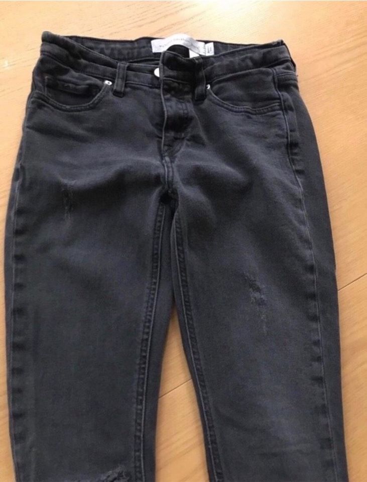 Victoria Beckham Jeans Größe 24 / 25 in Pulheim