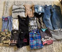 Jugendliche/Damen Kleiderpaket Größe XS-S (SuperDry,Hollister,H&M Niedersachsen - Melle Vorschau