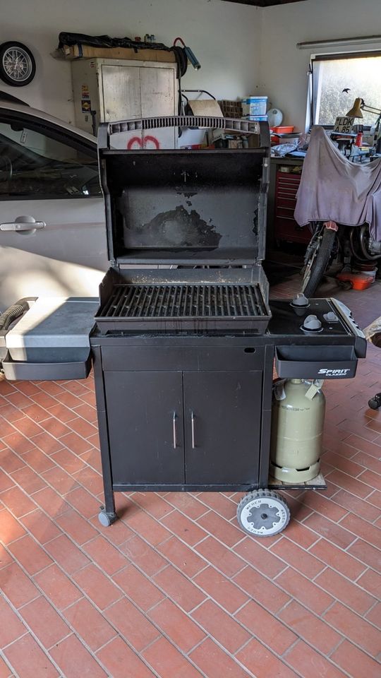 WEBER Gasgrill SPIRIT E-210 Classic in Wetzlar