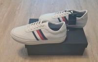 Neue Tommy Hilfiger Sneaker 43 Schuhe weiß cupsole Dresden - Striesen-Ost Vorschau