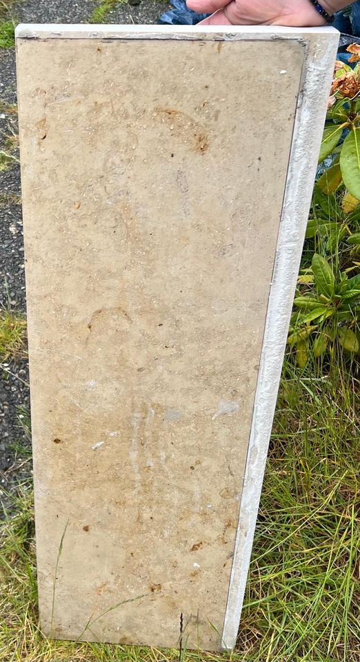 Granite Fliesen zu verschenken in Niedersachsen Nordhorn