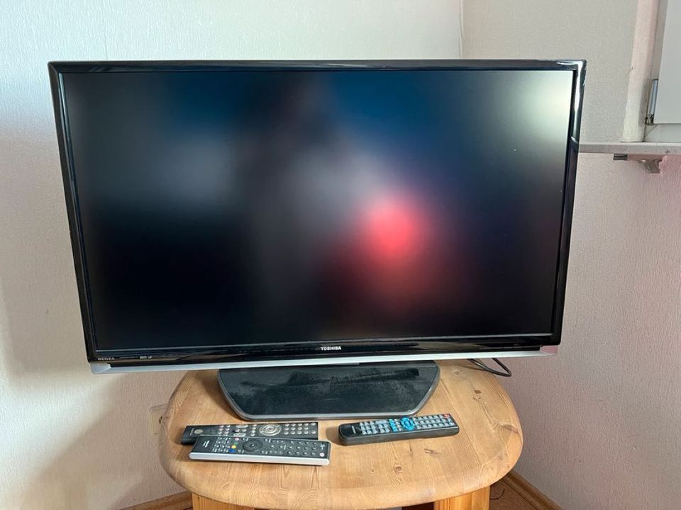 Fernseher Toshiba 40ZF355D 102 cm 40" Diagonalklasse REGZA LCD TV in Aalen