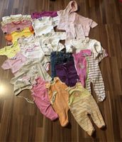 26 Teile Gr 62 bzw 62/68 Feetje, H&M Bodys Hosen Oberteile Schleswig-Holstein - Bad Bramstedt Vorschau