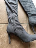 neuwertige overknee Stiefel Gr 36 Nordrhein-Westfalen - Hünxe Vorschau