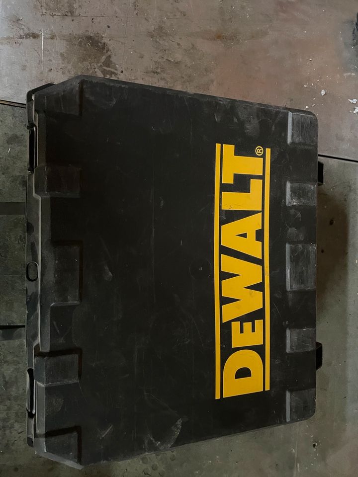 Dewalt Maschinenkoffer 18 volt in Münnerstadt