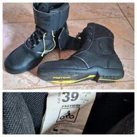 Fast Neue Motorrad  Schuhe von der Markenfirma Fastway Größe 39 Sachsen - Grünhain-Beierfeld  Vorschau