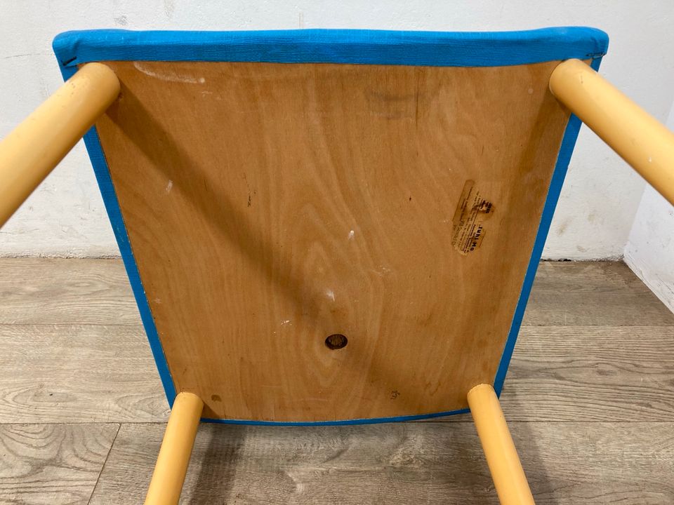 #A DDR Küchenstuhl Kunstleder blau 70er Holz Esszimmer Küche in Burgstädt