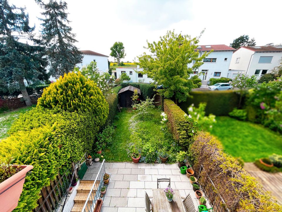 Vermietetes Reihenmittelhaus mit großem Garten in zentraler Lage in Frankfurt - inkl. Fernwärme! in Frankfurt am Main