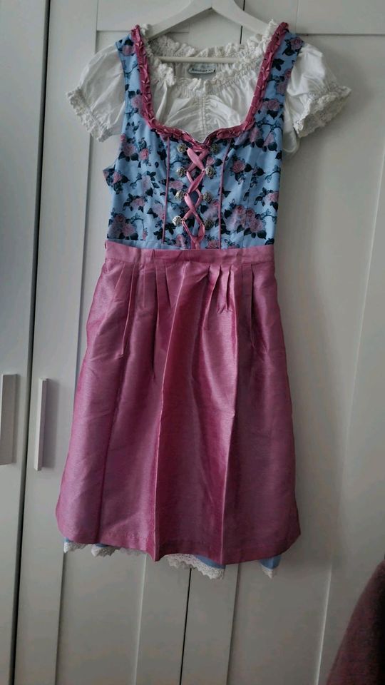 Dirndl,  mit Schütze und Bluse, Gr. 40,  25,00€ VB in Altenholz