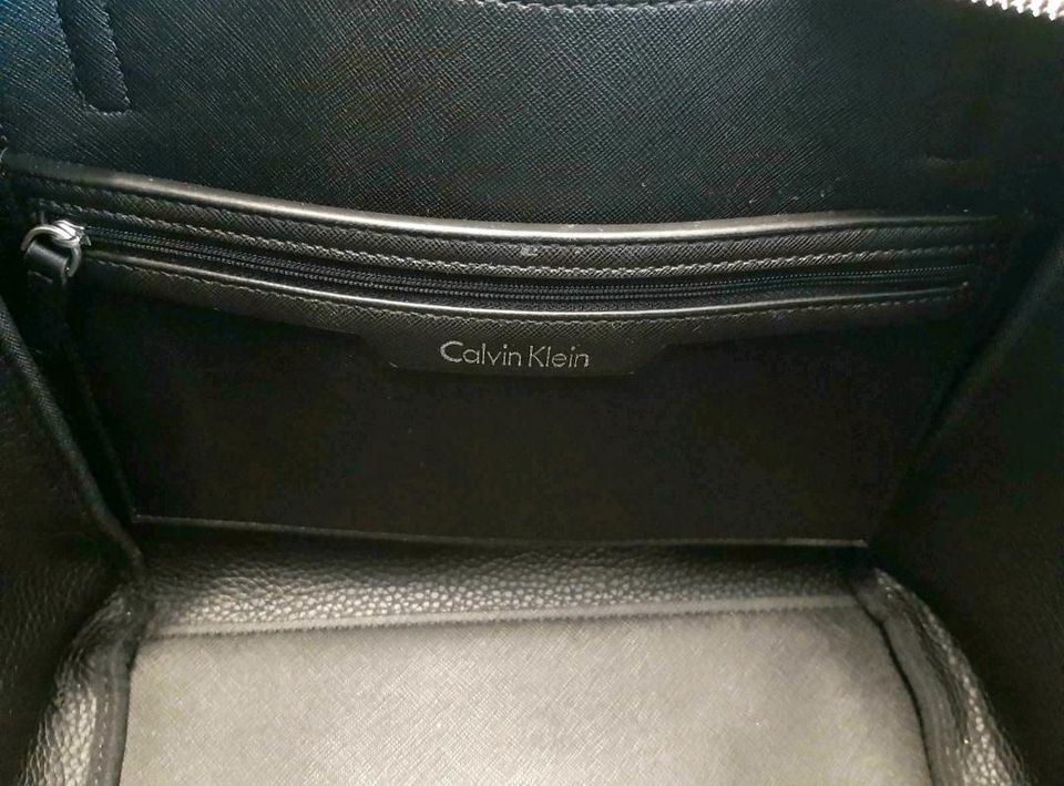 Calvin Klein Handtasche in Berlin