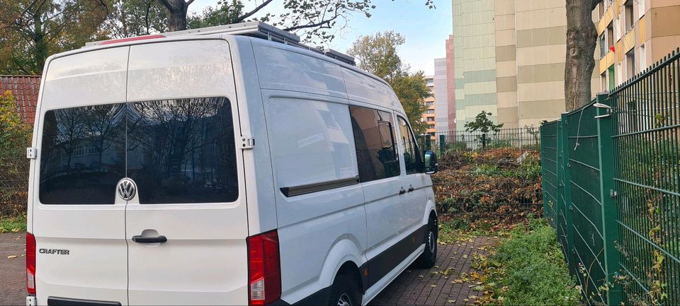 Volkswagen Crafter als LKW 28000 oder Camper 33000 €. in Hamburg