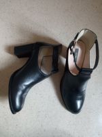 Schöne schlichte Schuhe von KIOMI in Größe 39 Rheinland-Pfalz - Kaiserslautern Vorschau