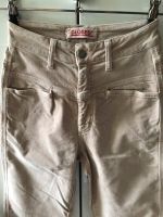 Closed Original Vintage Samtig high waist Hose Gr34 Frankfurt am Main - Sachsenhausen Vorschau