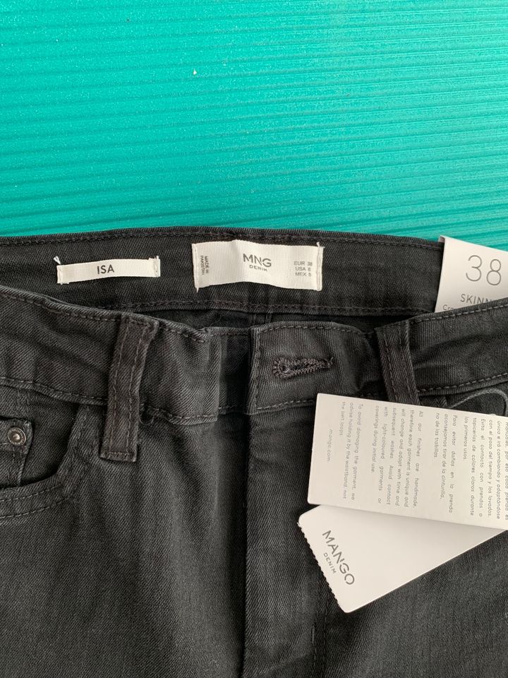 Jeans von Mango Neu mit Etikett Schwarz Gr.38 in Hamburg