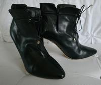 Jimmy Choo Leder Pumps Stiefeletten Gr. 37 Hessen - Bad Vilbel Vorschau