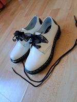 Dr. Martens weiß mit Herz Nürnberg (Mittelfr) - Mitte Vorschau
