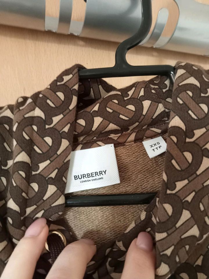 Burberry Damen Pullover in Mannheim