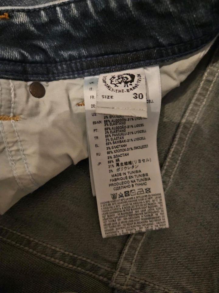 Jeans Hose Diesel 30/32 in Dortmund