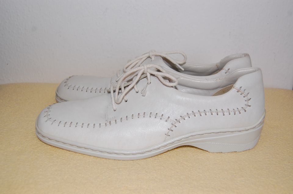 NEUE Schuhe Marke ARA Fitness Halbschuhe creme weiß Damen Gr. 42 in Thale