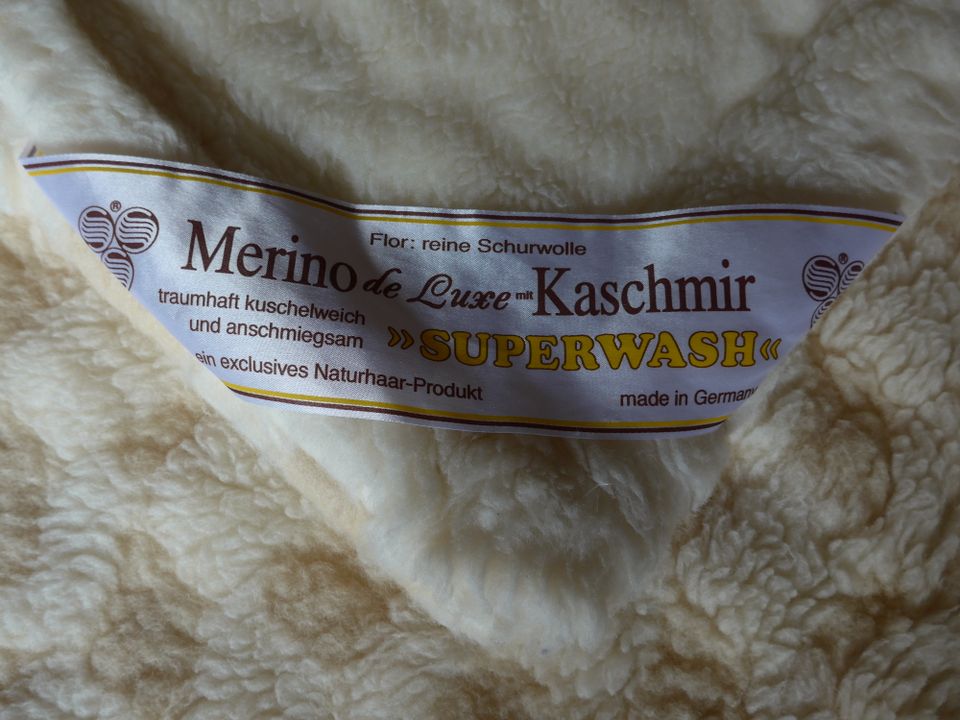 Bettdecke Merino de Luxe mit Kaschmir ~1,35x2m Handwäsche 2 St. in Sindelfingen