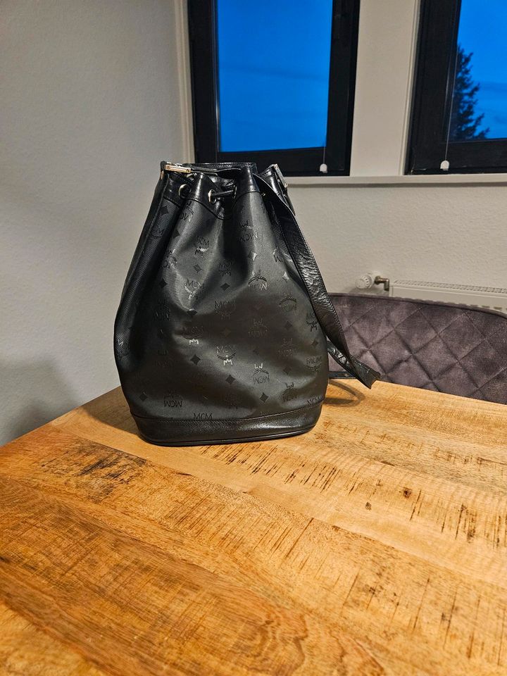 Mcm Handtasche Beuteltasche Schwarz in Bad Eilsen