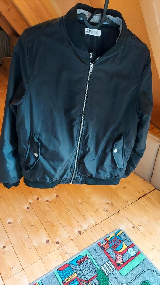 ÜBERGANGSJACKE H&M 146/152 in Stelle