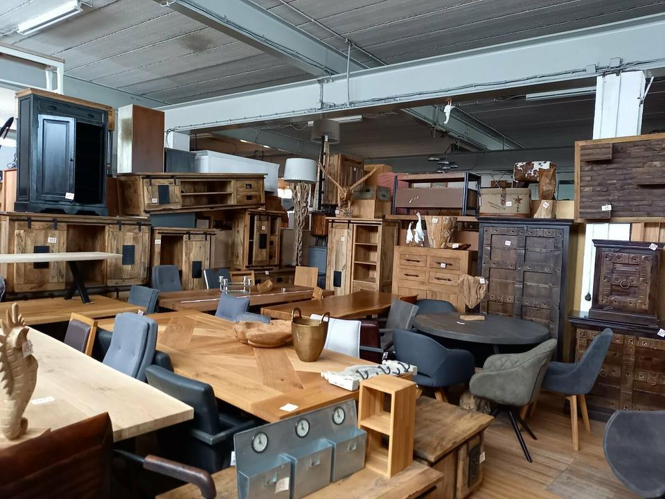 Gradel Maranello Schrank mit Spiegel 1148 # rosso # Massiv-Möbel in Alsfeld
