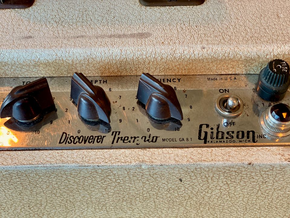 1961 Gibson GA-8T 10W Discoverer Tremolo 12" Jensen Combo in Bocholt